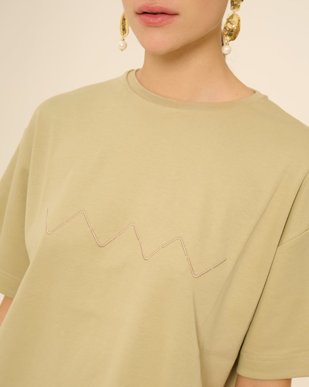 Claudia t-shirt
